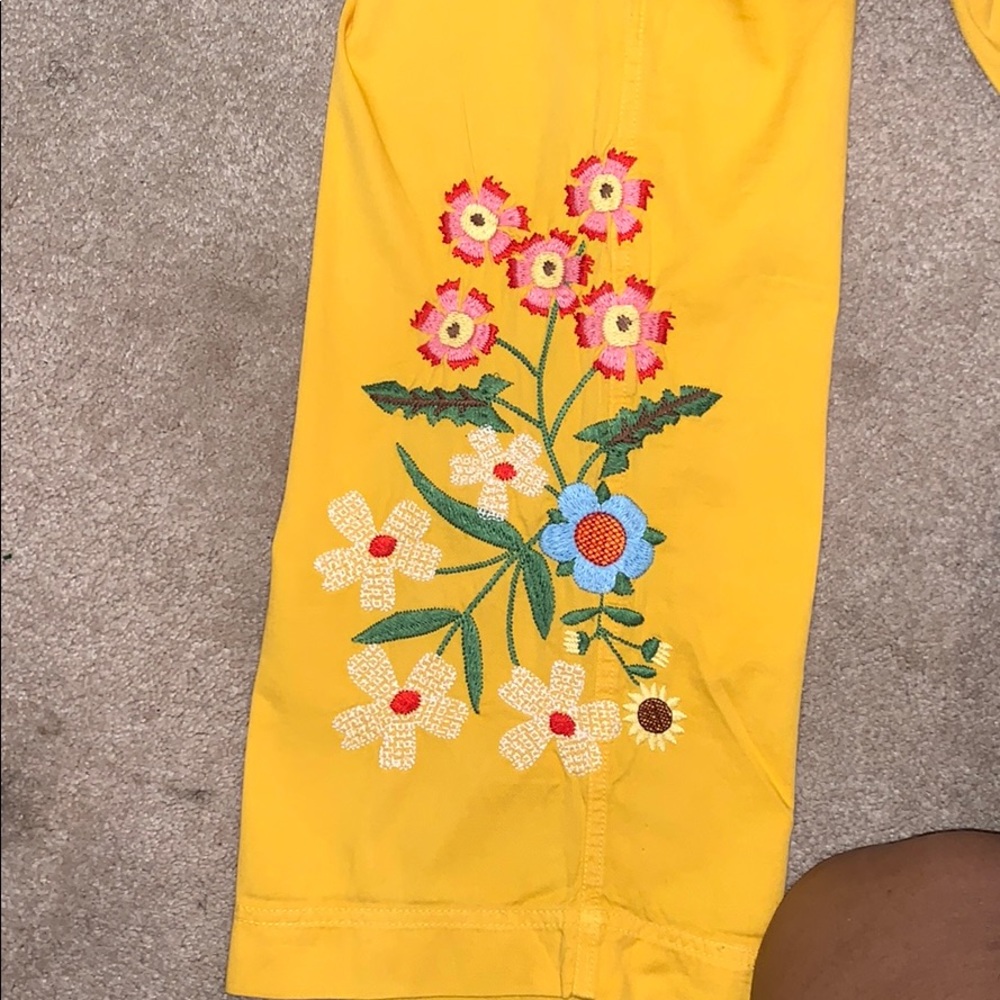 Yellow pants - Picture 4 of 4